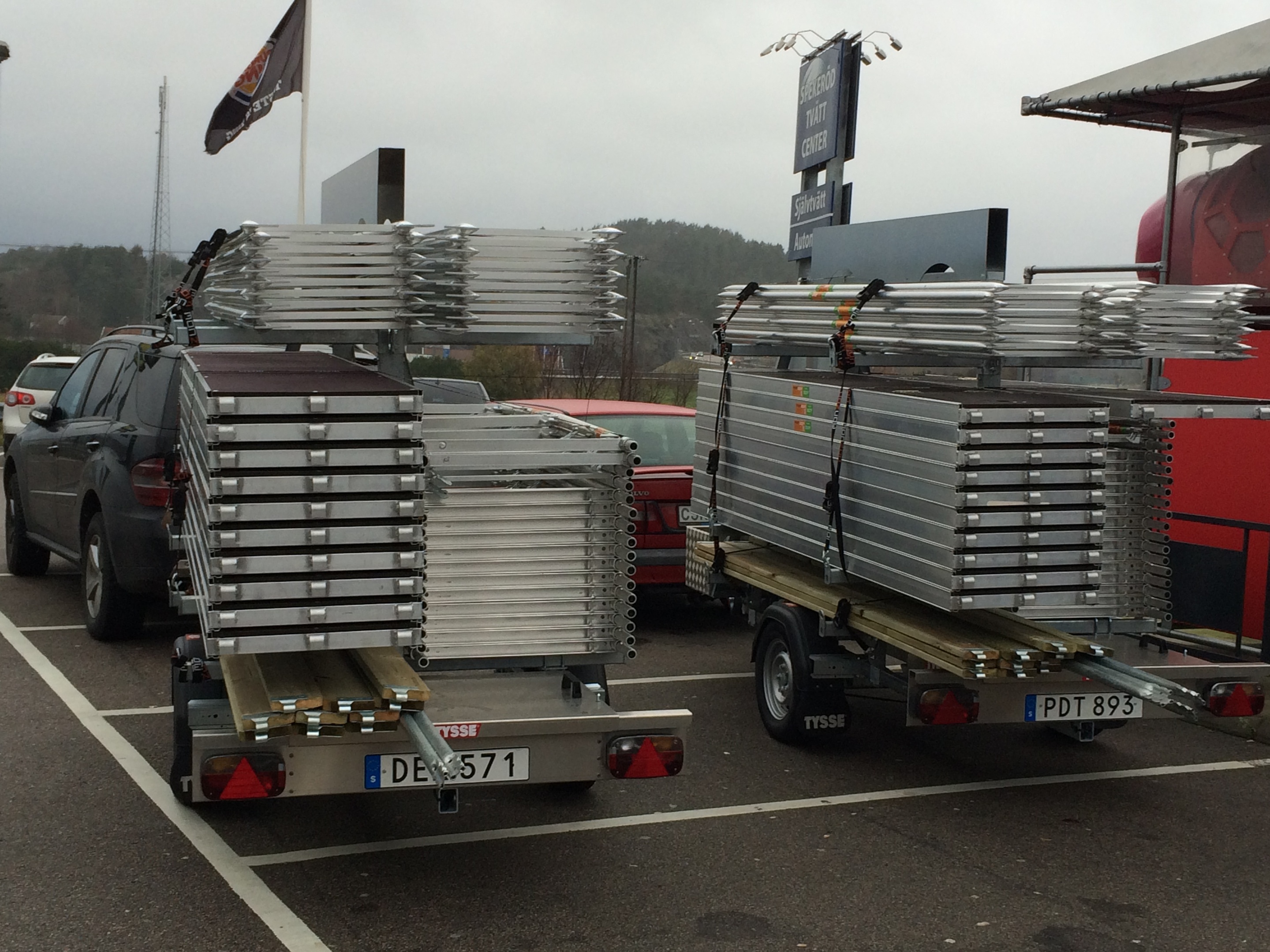 Byggnadsställning på vagn